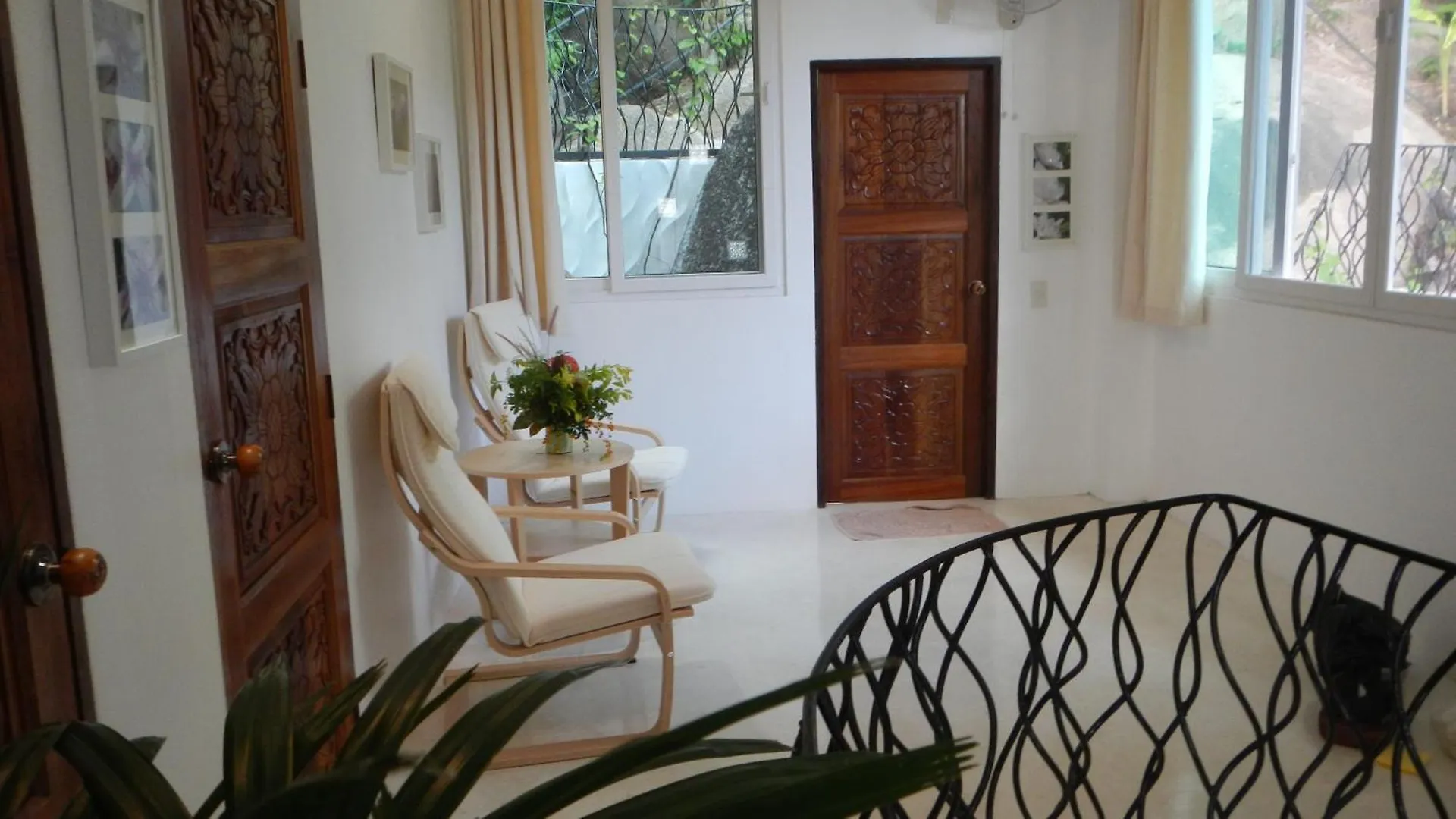 Monkey Flower Villas Koh Tao